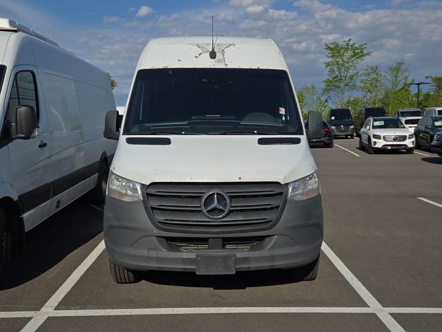 Used 2022 Mercedes-Benz Sprinter 2500 image 2