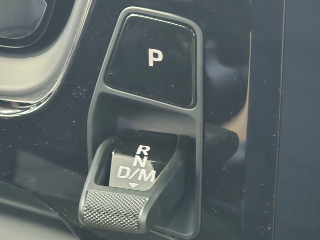 New 2025 Porsche Cayenne Coupe image 18