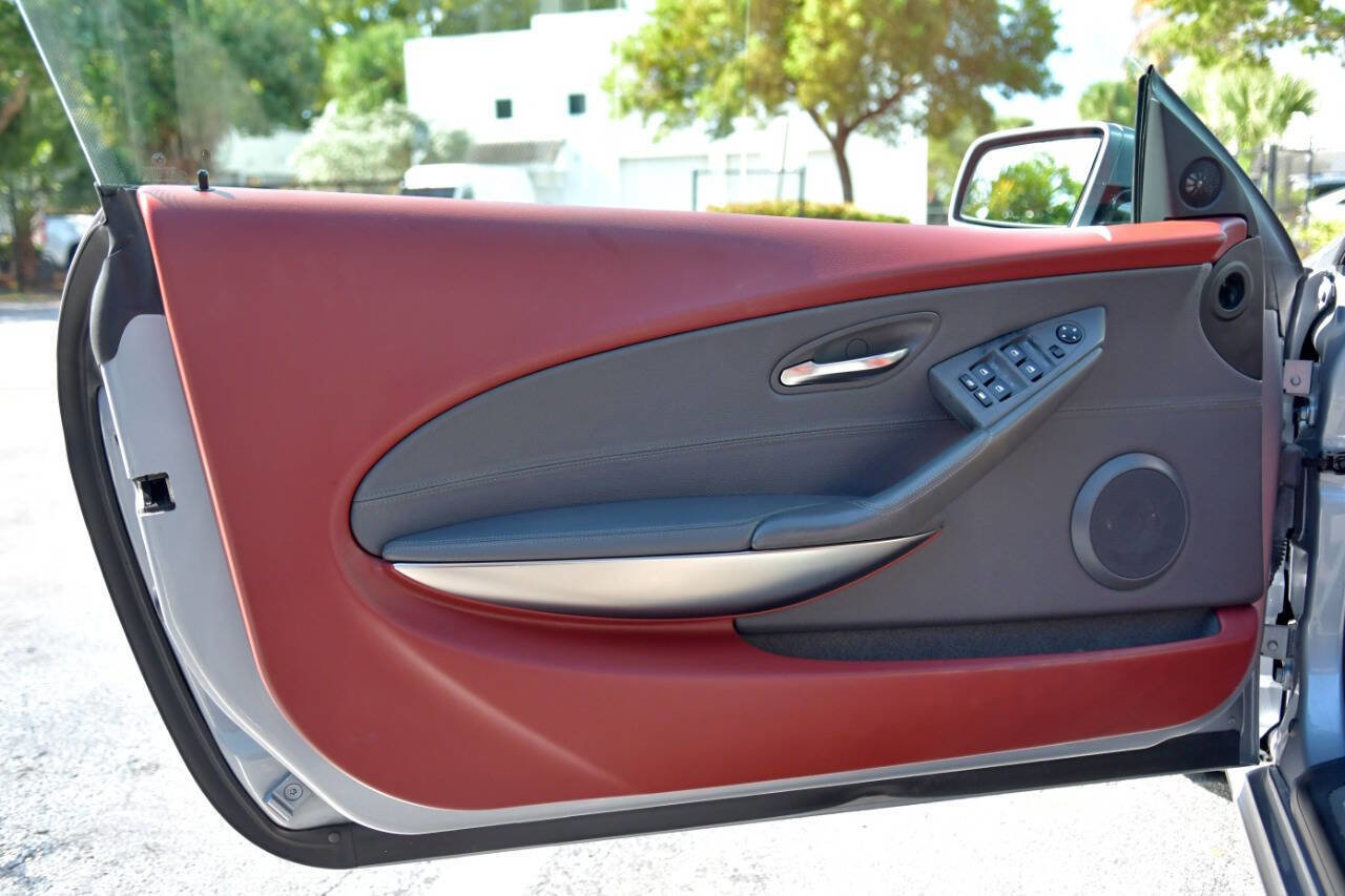 Used 2005 BMW 645Ci Convertible image 14