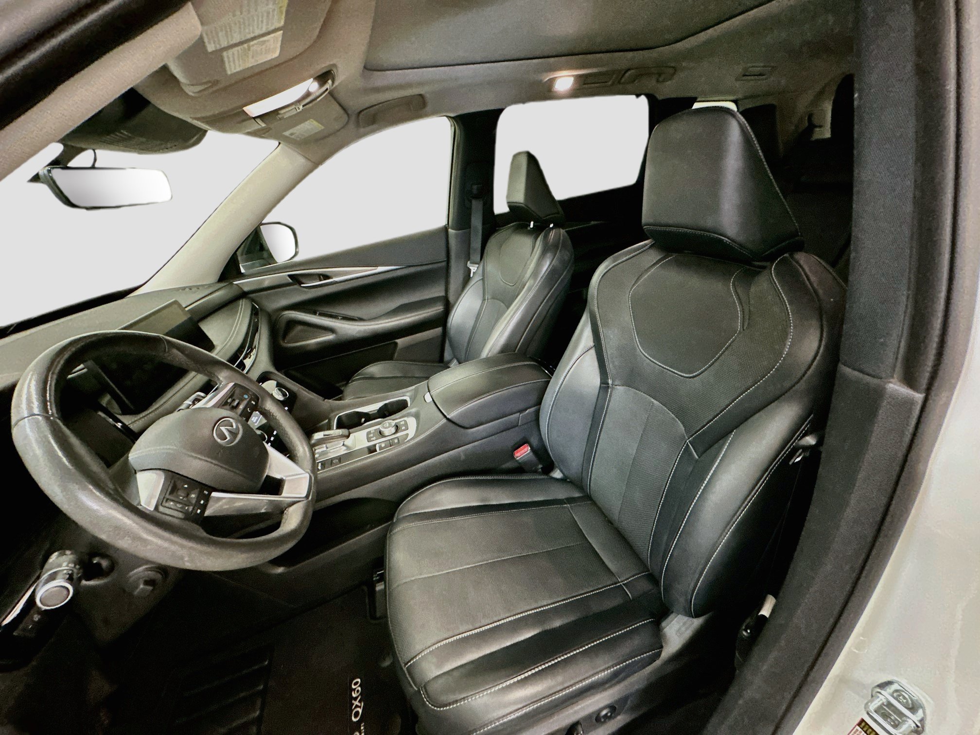 Used 2023 INFINITI QX60 Luxe w/ Cargo Package AWD/4WD image 13