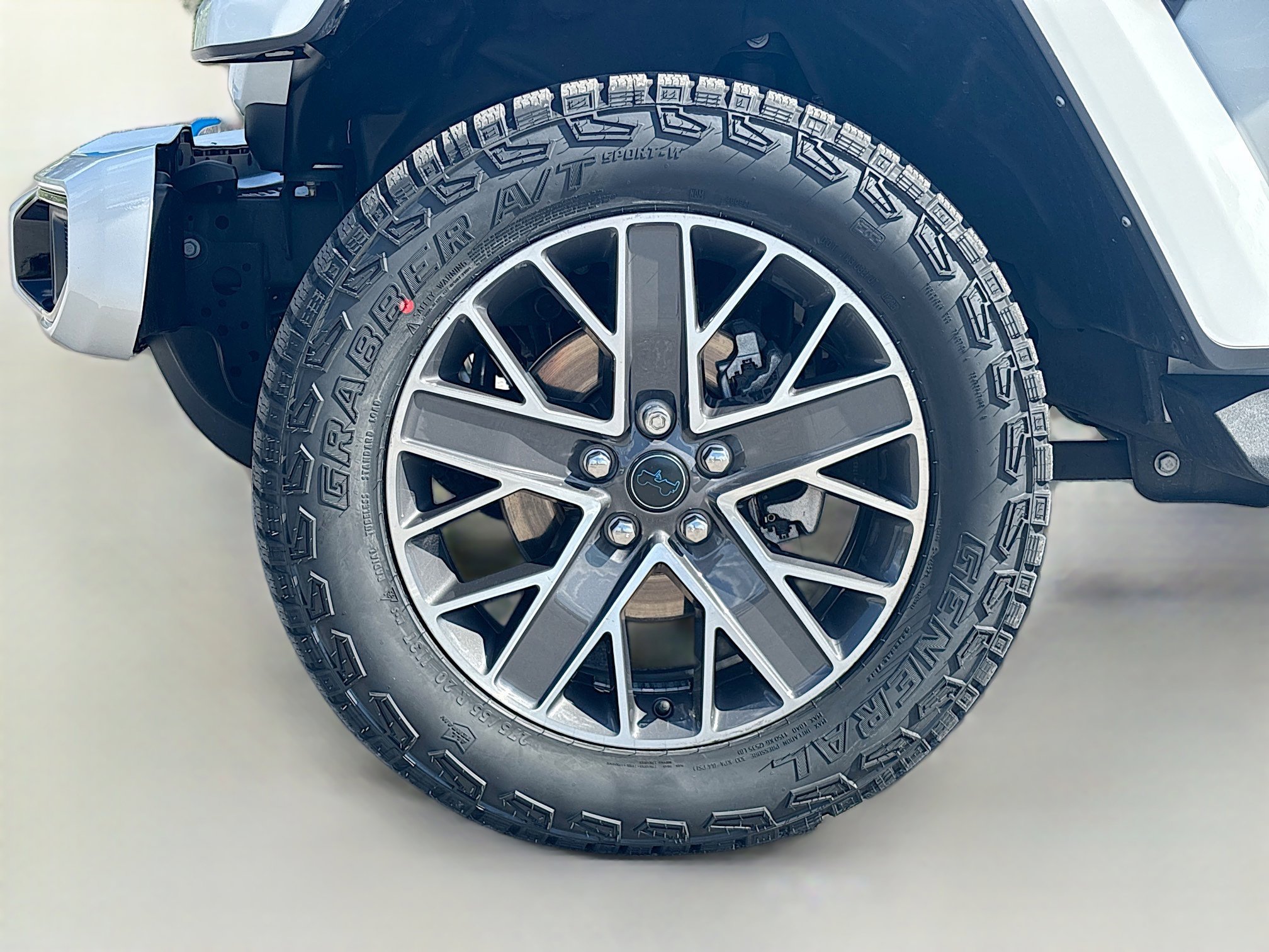 Used 2024 Jeep Wrangler High Altitude AWD/4WD image 41