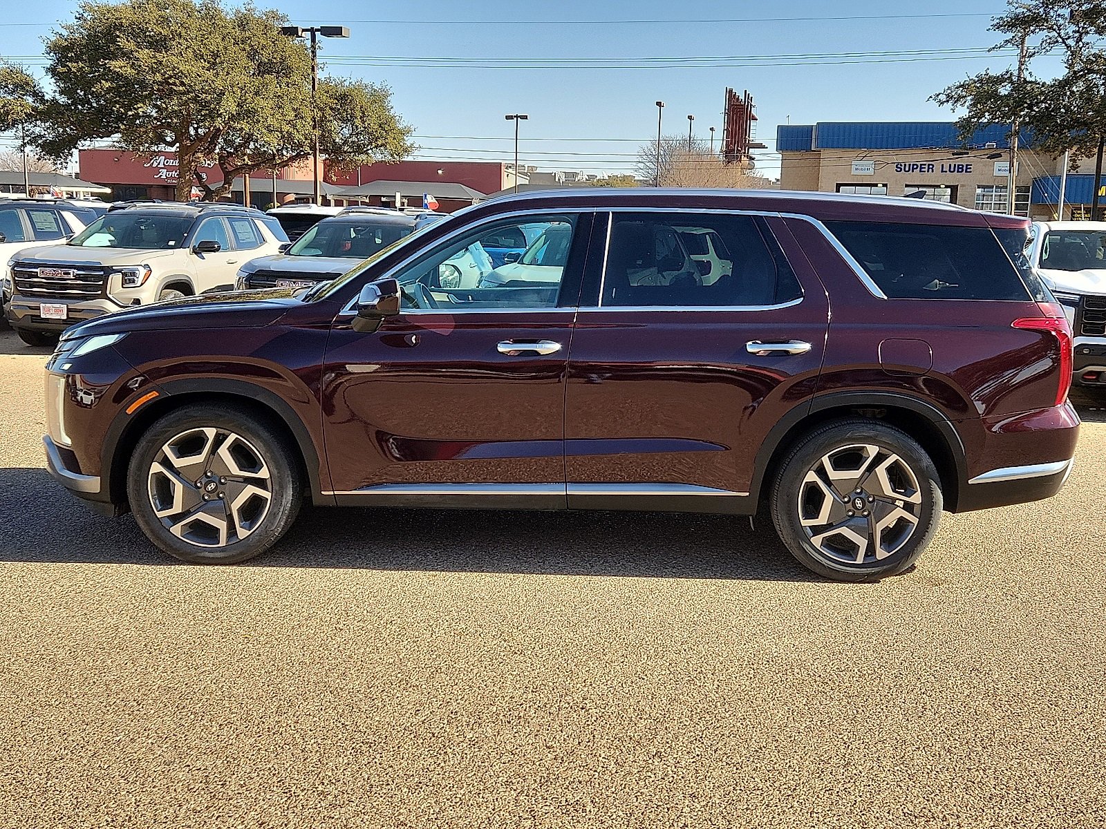 Used 2024 Hyundai Palisade Limited image 2