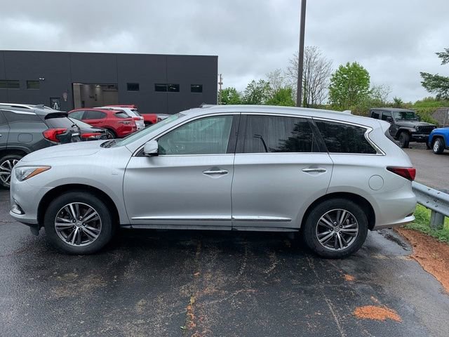 Used 2019 INFINITI QX60 Luxe w/ Essential Package AWD/4WD image 3