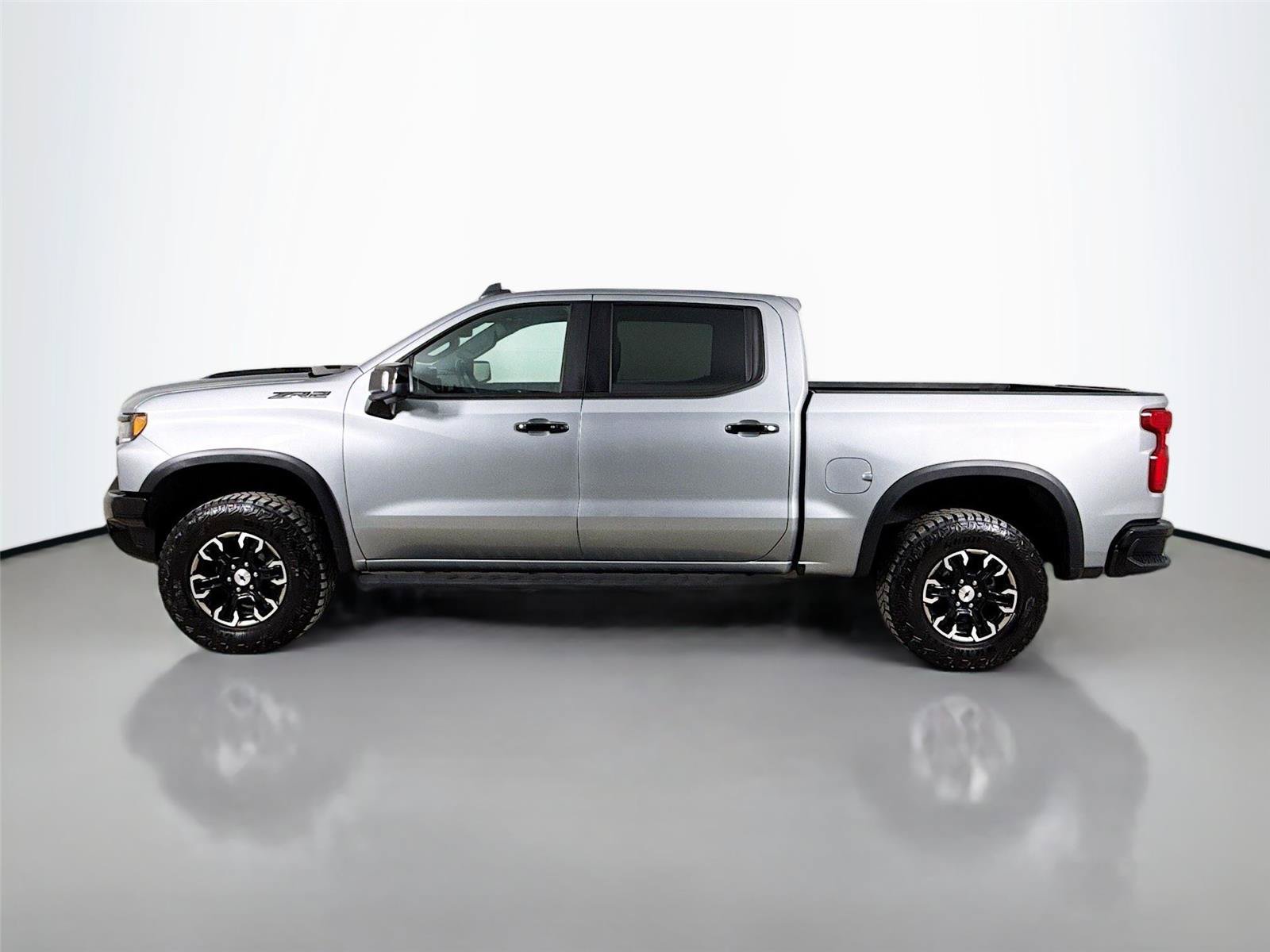 Used 2023 Chevrolet Silverado 1500 ZR2 AWD/4WD image 6