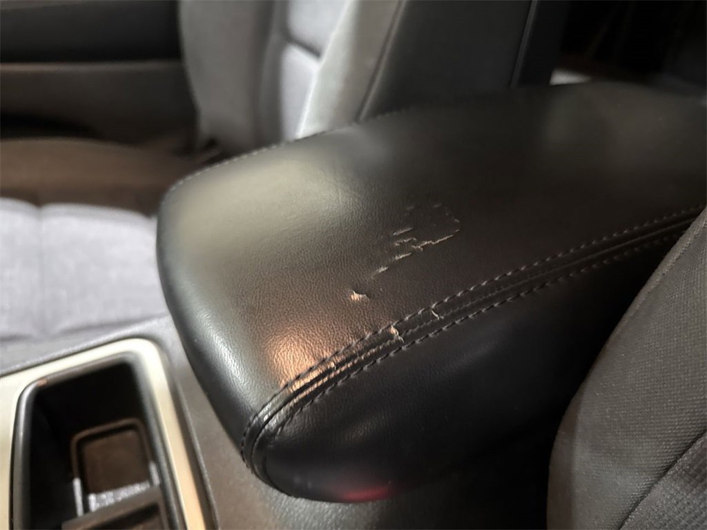 Used 2012 Jeep Grand Cherokee Laredo w/ Laredo E Group image 30