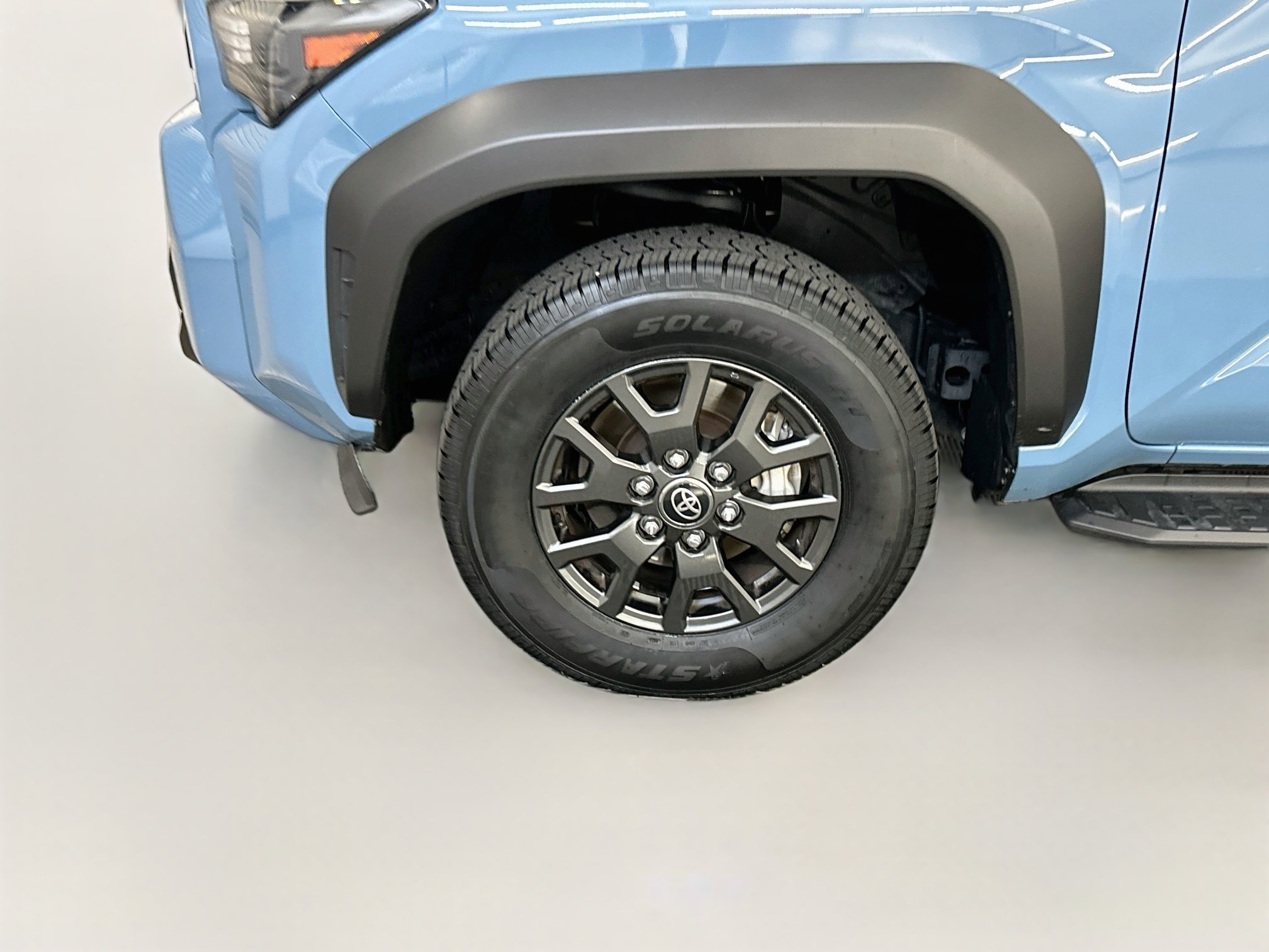 Used 2025 Toyota 4Runner SR5 AWD/4WD image 11