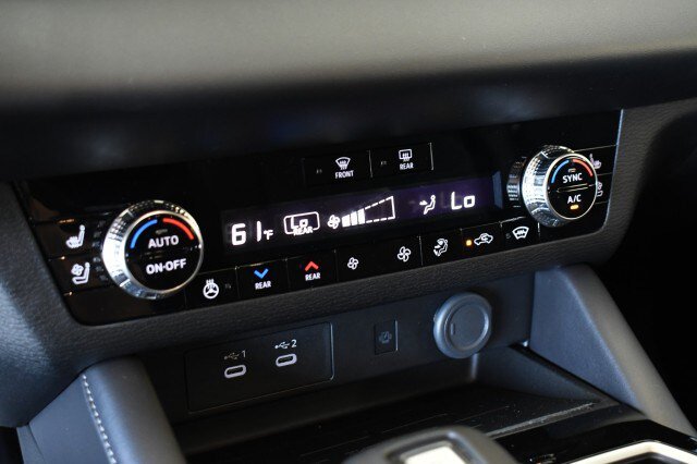 New 2026 Mitsubishi Outlander SEL Black Edition AWD/4WD image 44