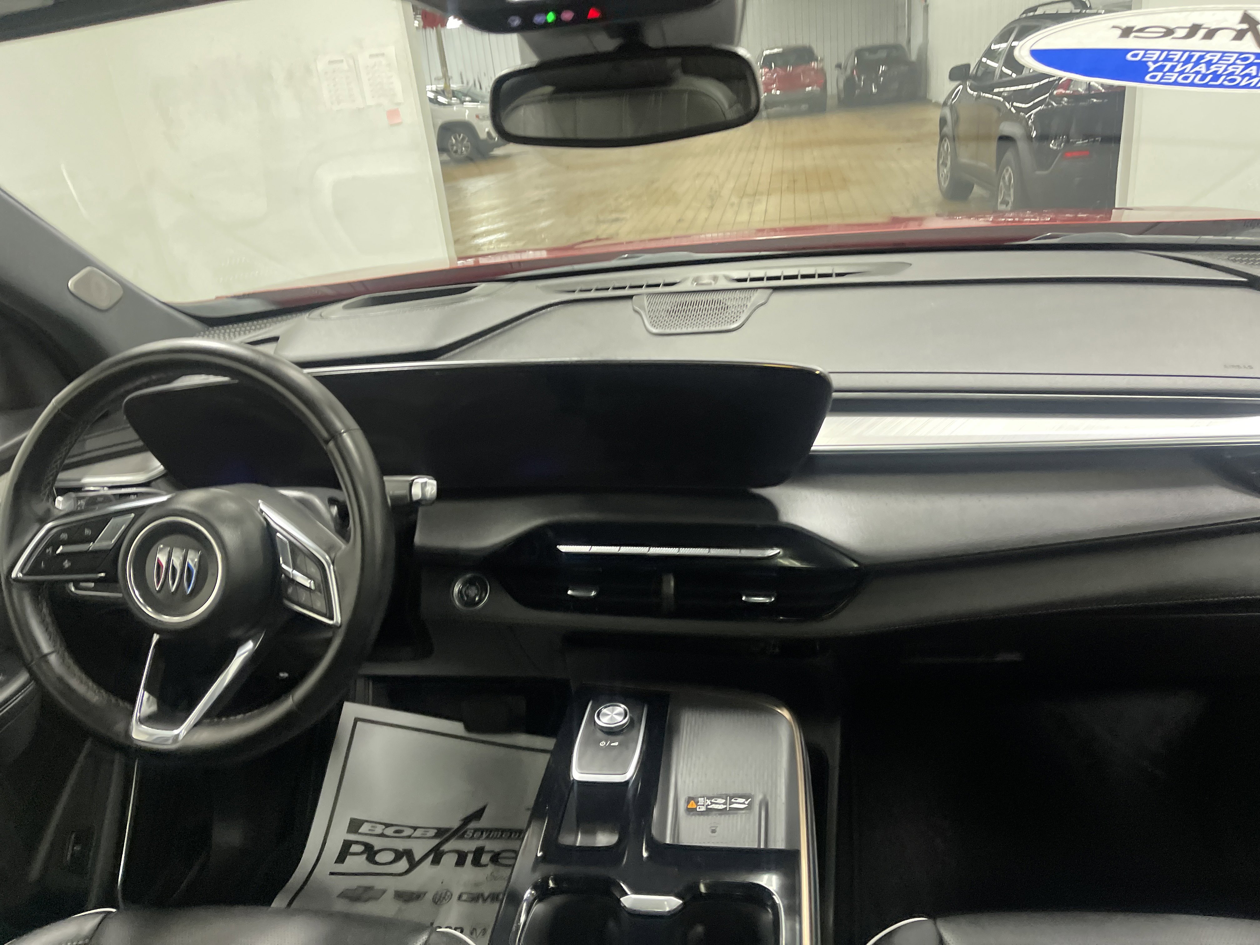 Used 2025 Buick Enclave Avenir FWD image 23