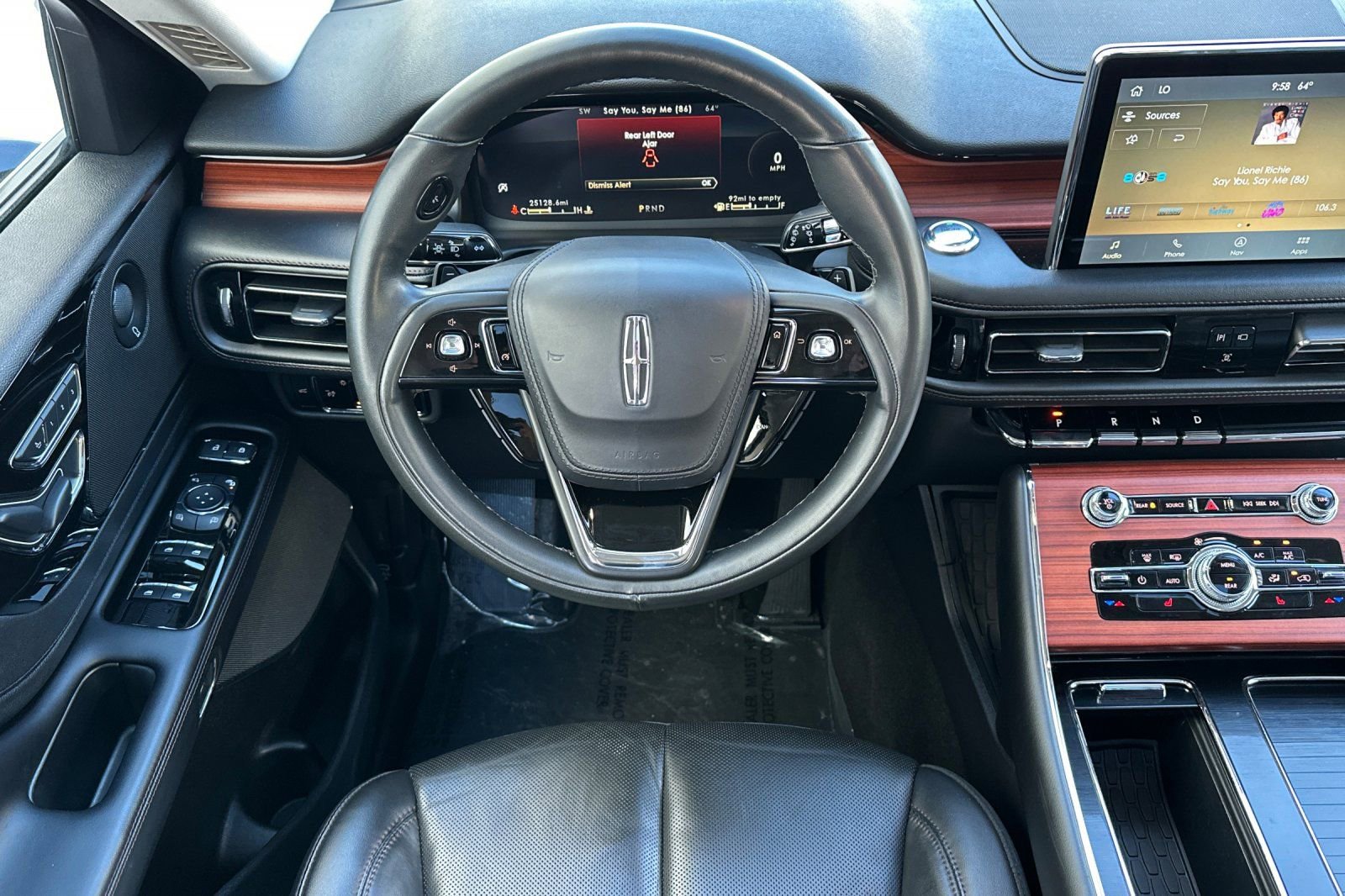 Used 2024 Lincoln Aviator Reserve image 17