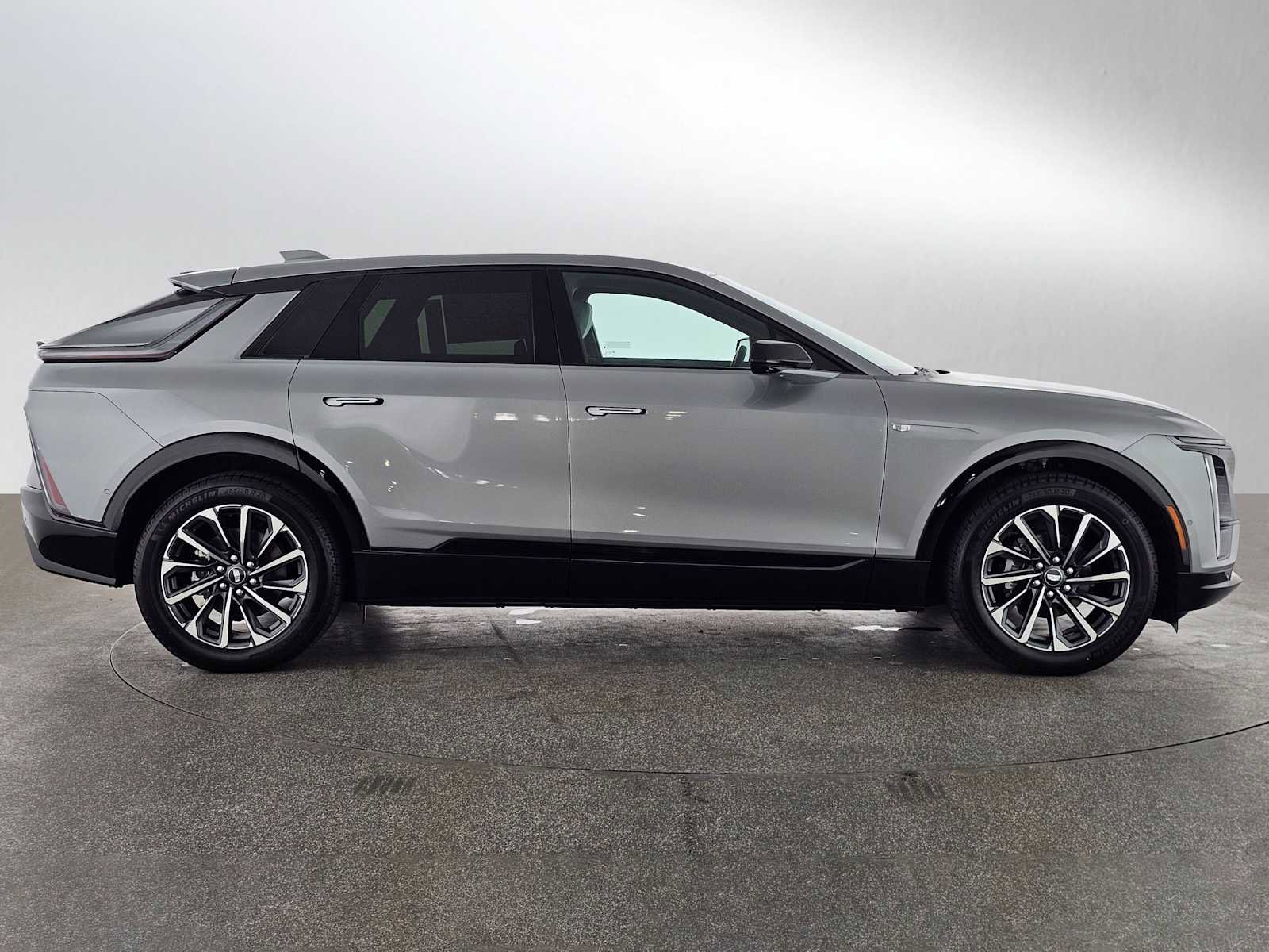 New 2026 Cadillac Lyriq Sport image 2