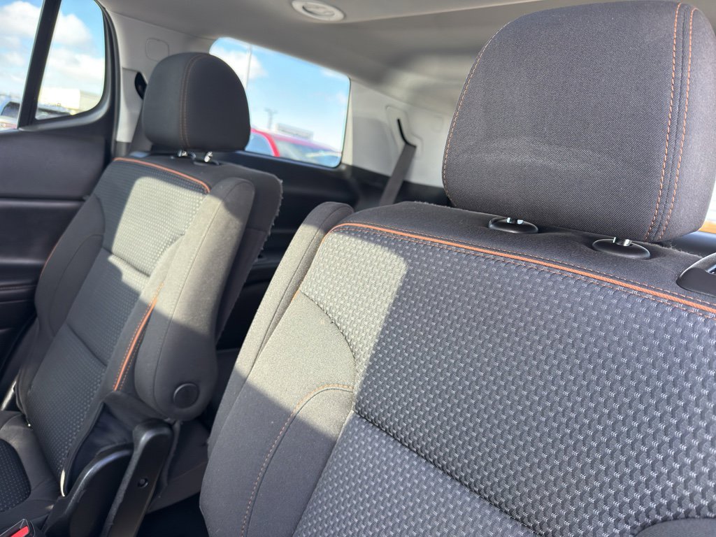 Used 2023 GMC Acadia AT4 w/ Trailering Package image 34