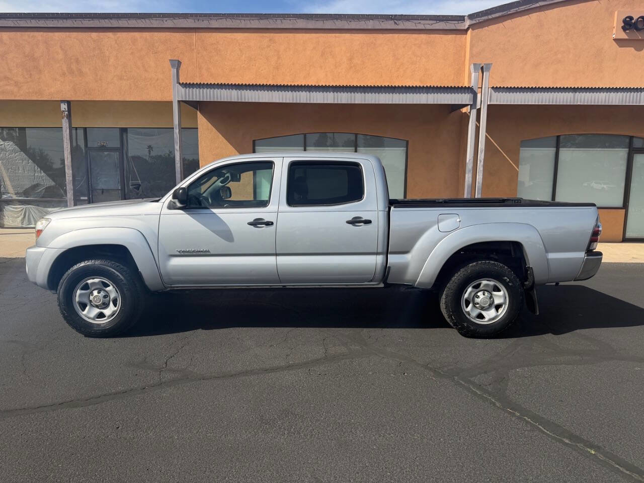 Used 2006 Toyota Tacoma PreRunner RWD image 5