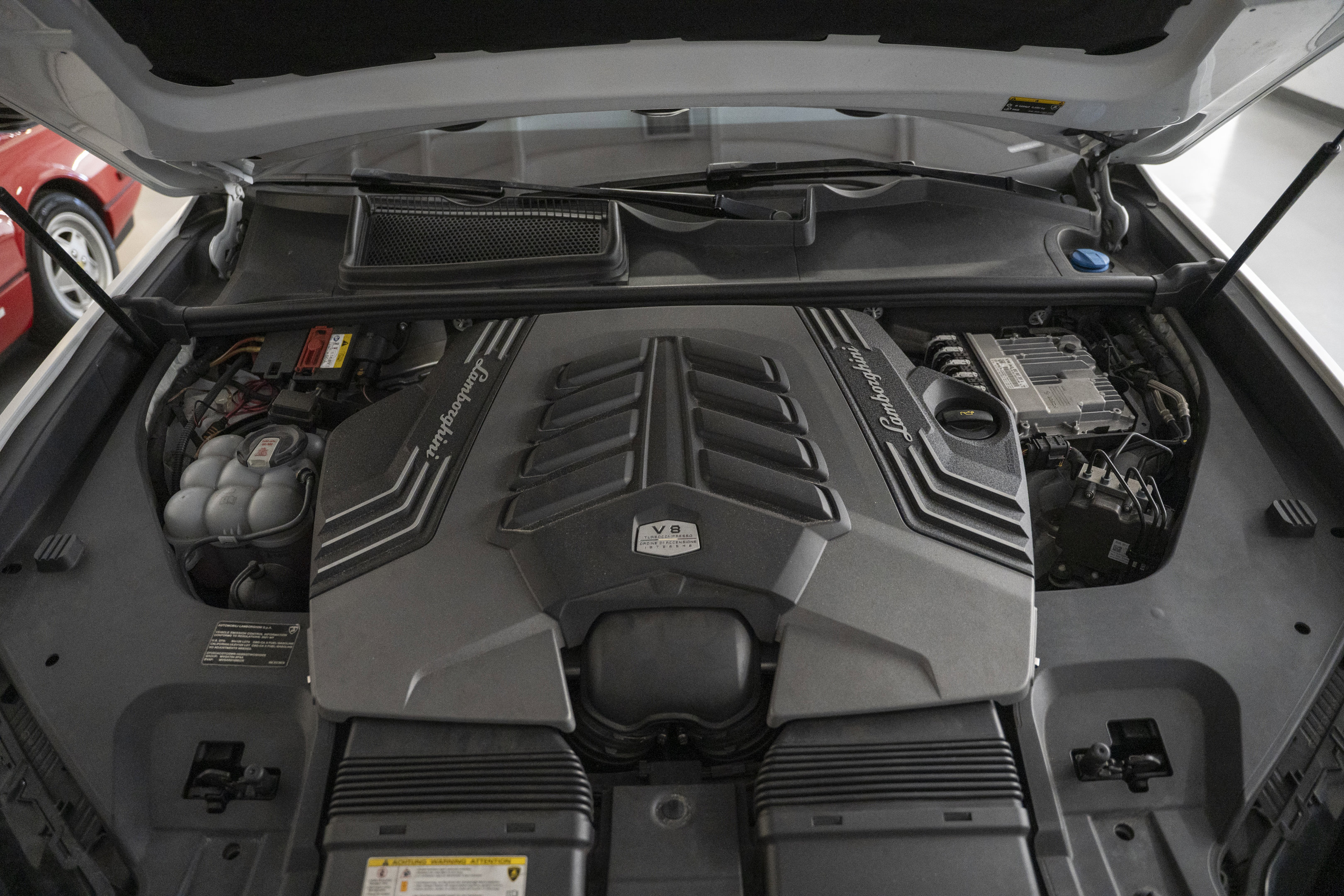 Used 2021 Lamborghini Urus AWD image 47