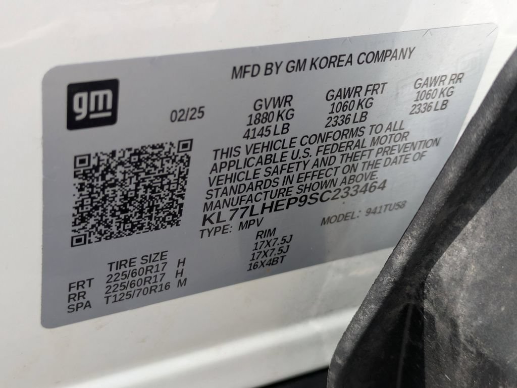 Used 2025 Chevrolet Trax LT w/ LT Convenience Package FWD image 34