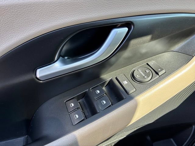 Used 2020 Hyundai Elantra GT FWD image 28