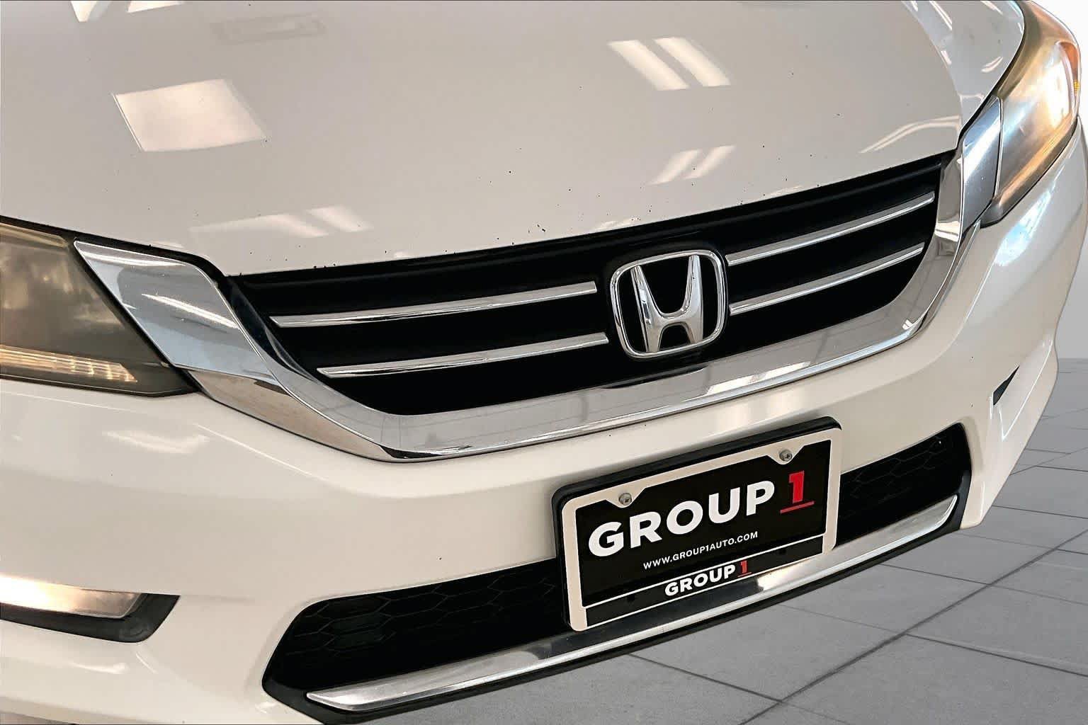 Used 2015 Honda Accord Sport image 28