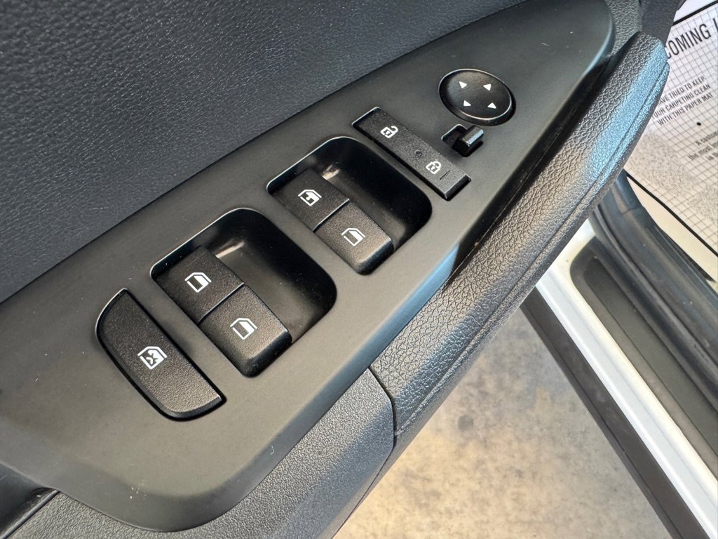 Used 2024 Kia Sportage LX image 5