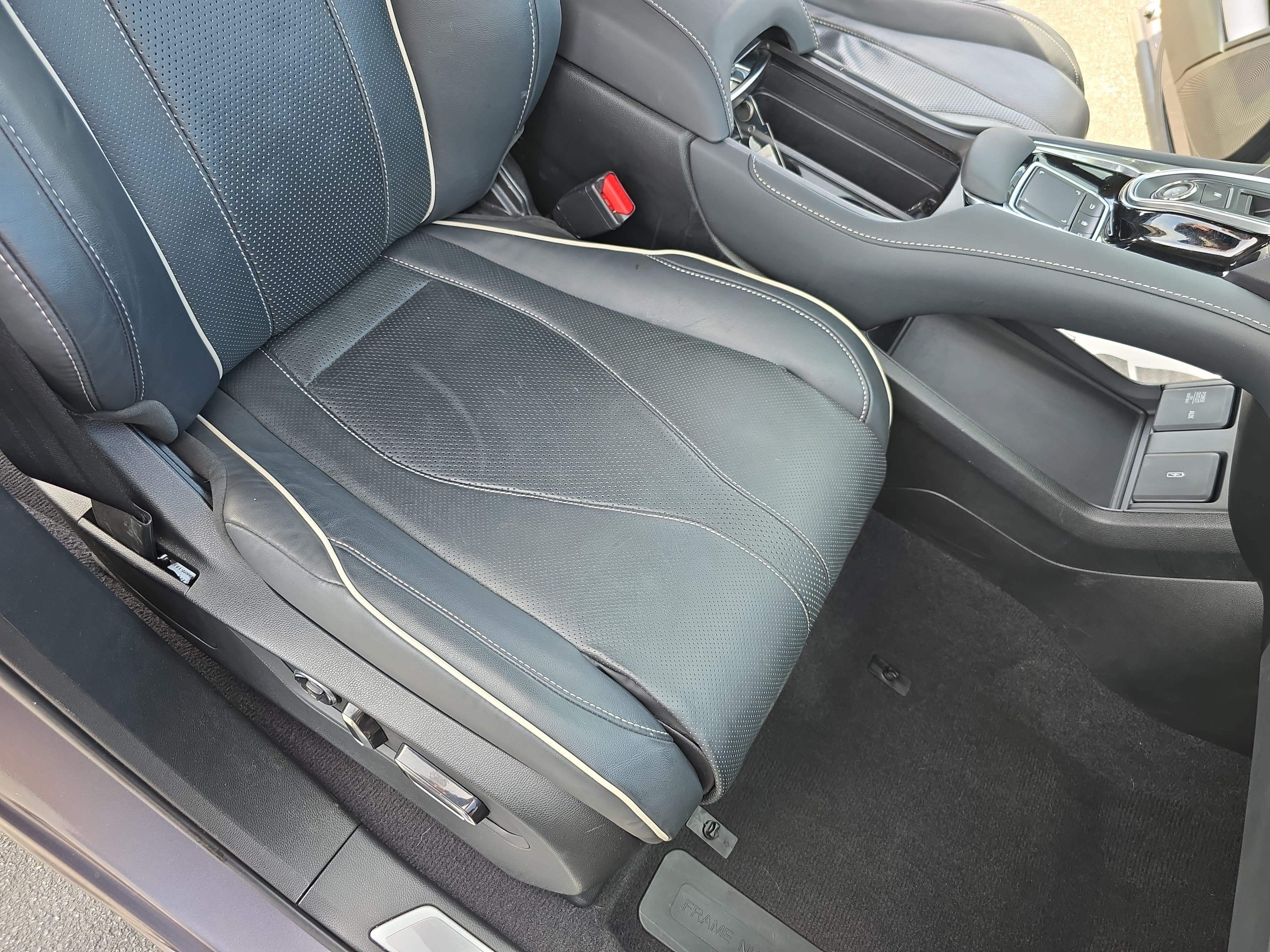 Used 2021 Acura RDX w/ Advance Package FWD image 10