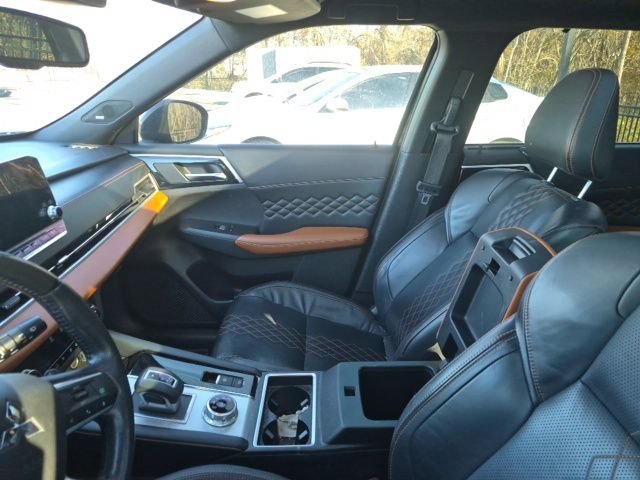 Used 2022 Mitsubishi Outlander SEL image 9