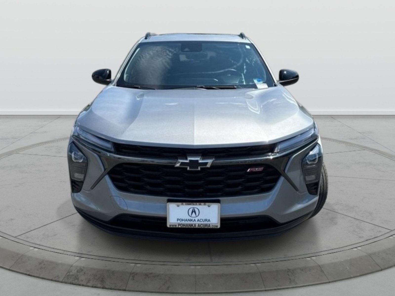 Used 2024 Chevrolet Trax RS w/ Sunroof Package FWD image 2