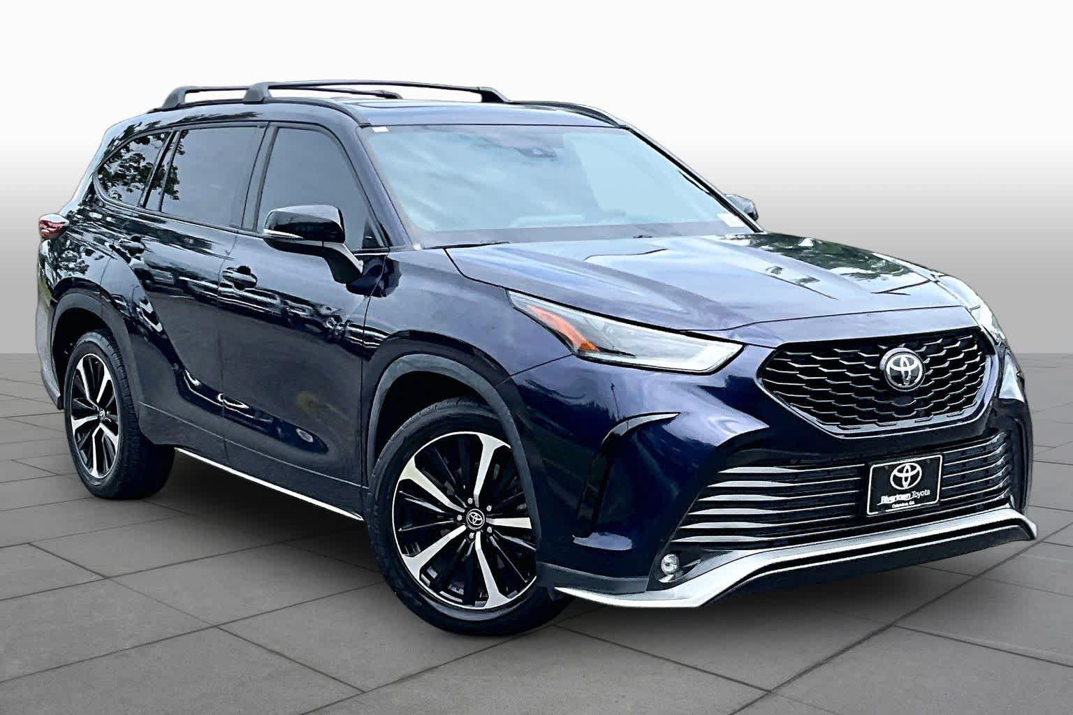 Used 2022 Toyota Highlander XSE FWD image 5