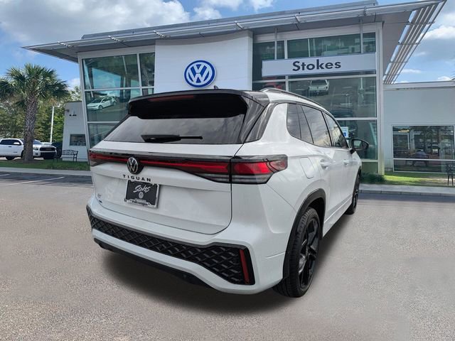New 2026 Volkswagen Tiguan SE R-Line image 4