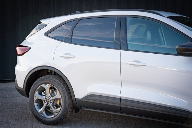 New 2025 Ford Escape ST-Line image 6