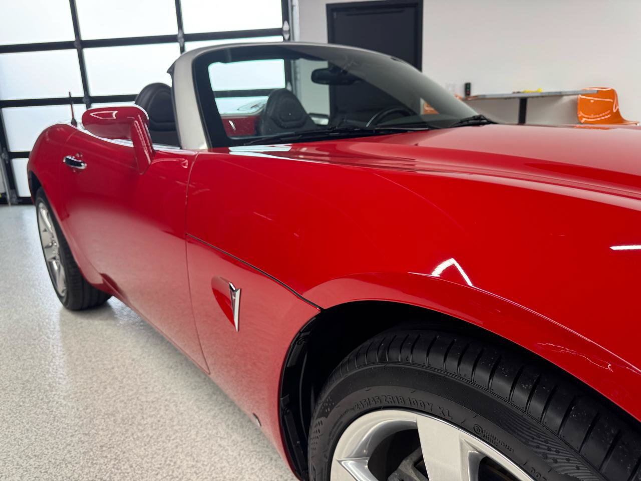 Used 2007 Pontiac Solstice Convertible w/ Premium Package RWD image 28
