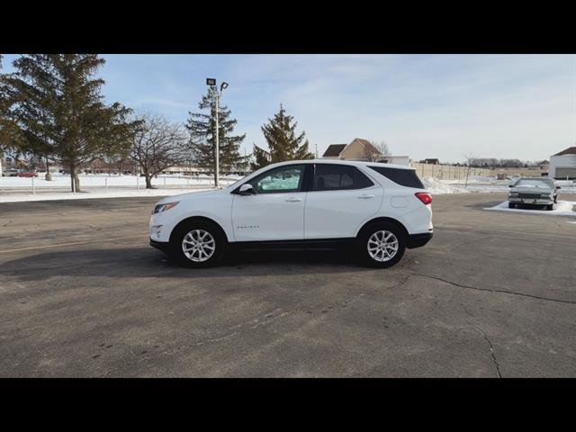 Used 2020 Chevrolet Equinox LT w/ Driver Convenience Package image 26