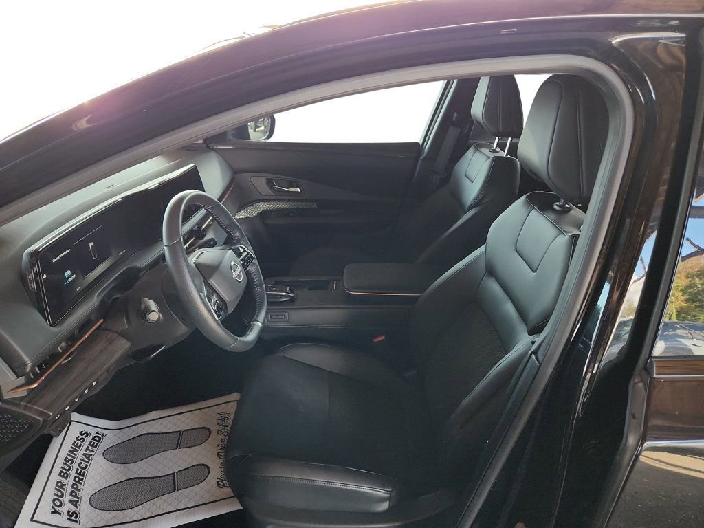 Used 2023 Nissan Ariya FWD image 21