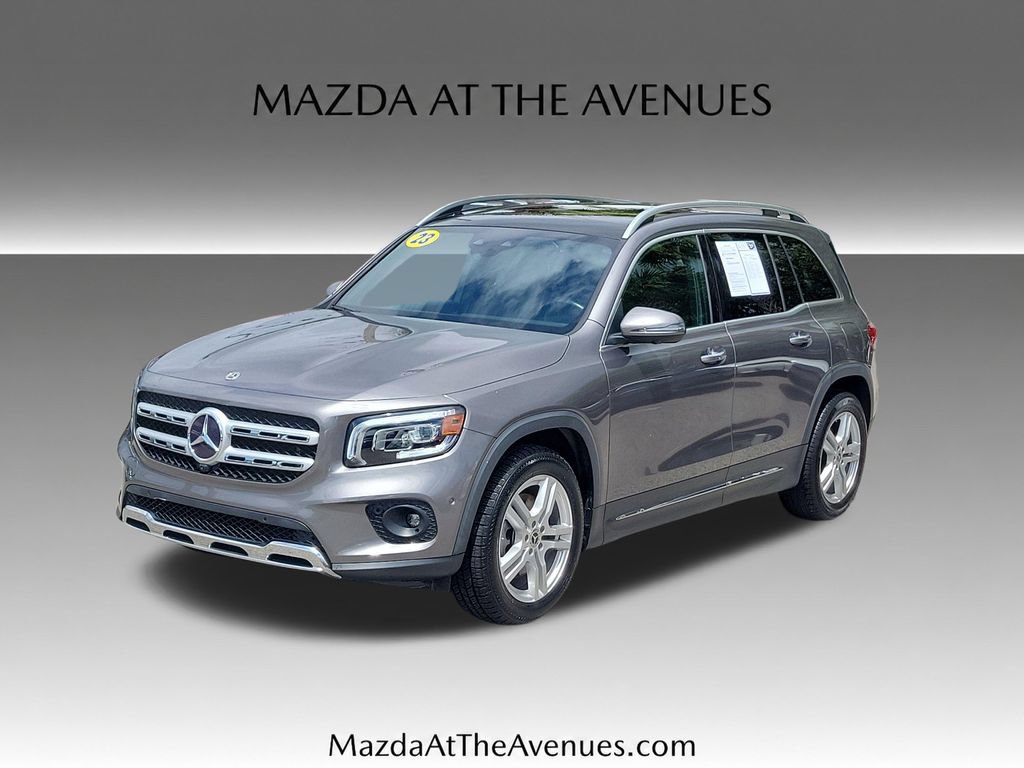 Used 2023 Mercedes-Benz GLB 250 4MATIC w/ Premium Package image 1