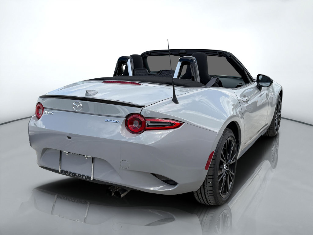 New 2026 MAZDA MX-5 Miata Club w/ Interior Package RWD image 5