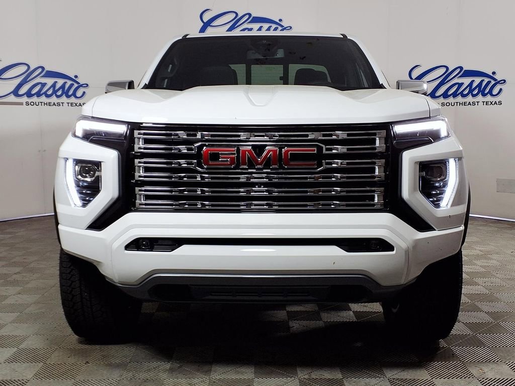 New 2026 GMC Canyon Denali image 3