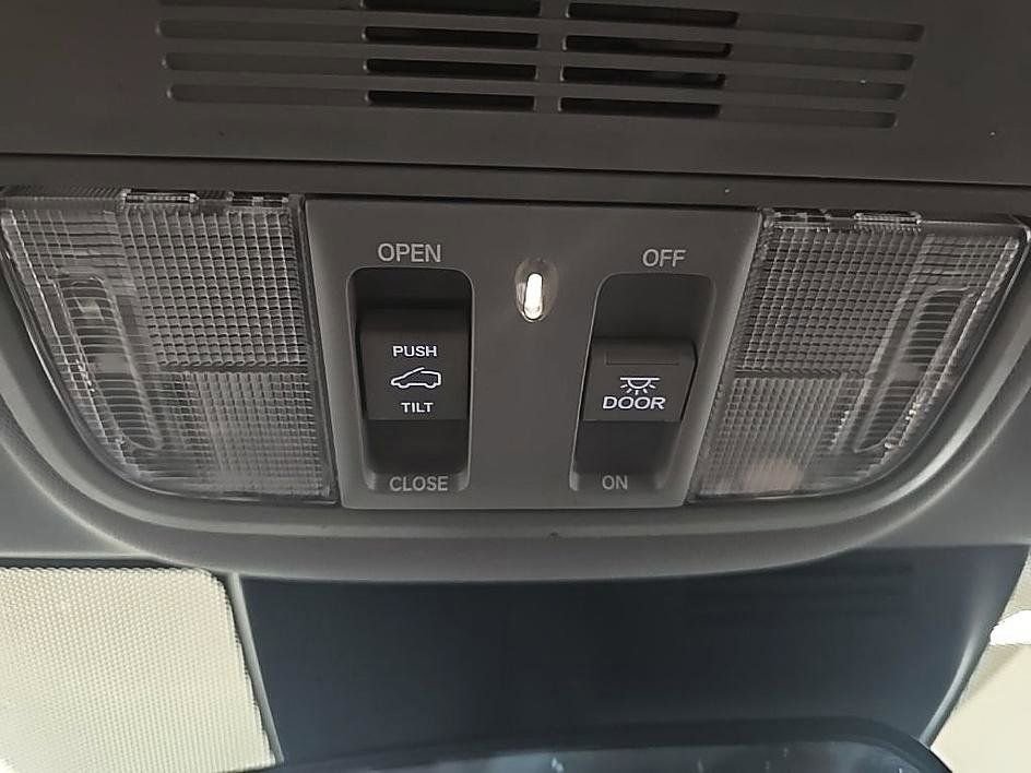 Used 2018 Honda CR-V EX image 28