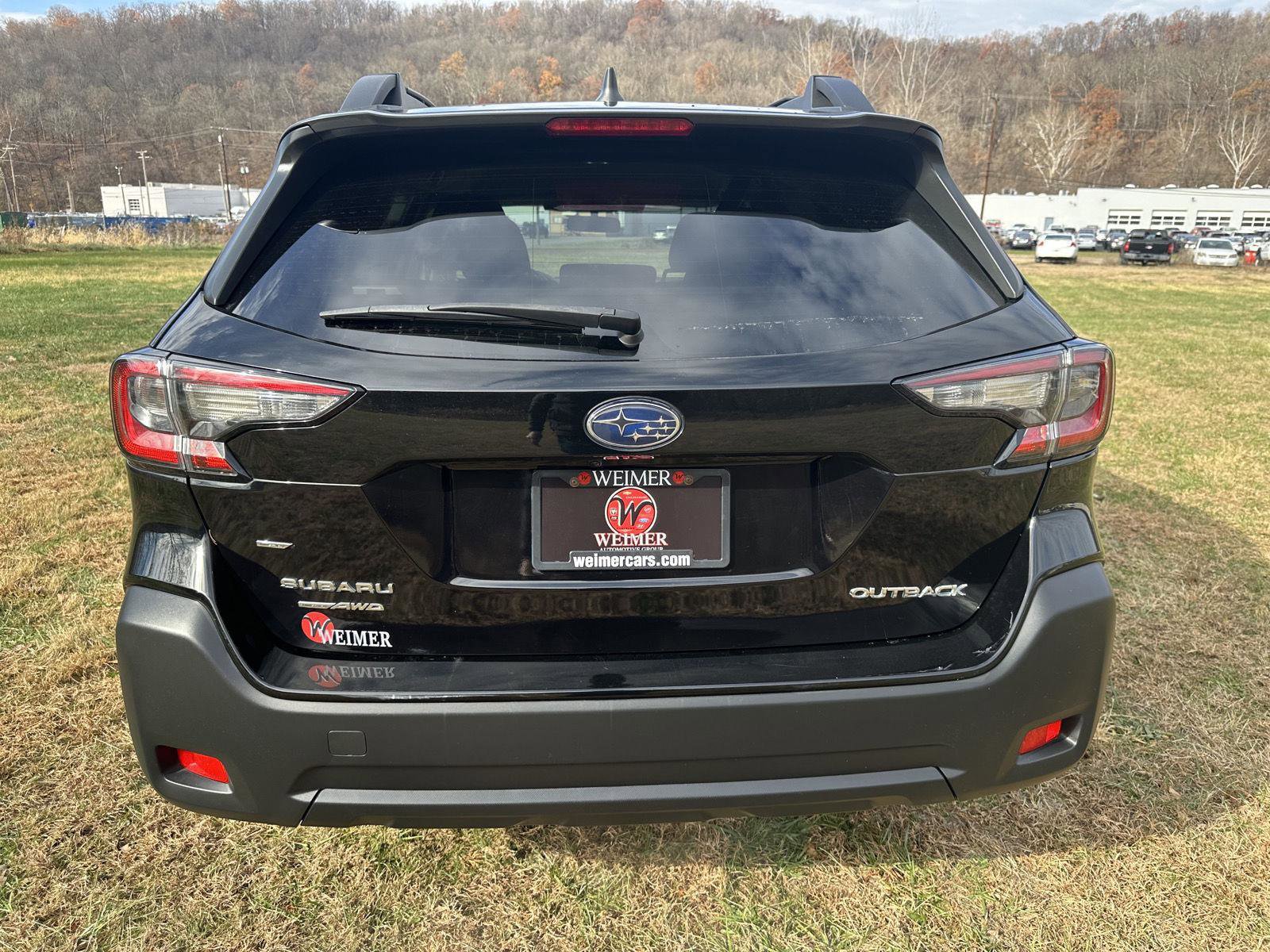 Used 2023 Subaru Outback Premium image 28