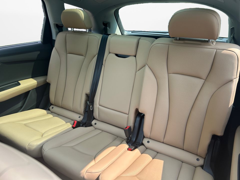 New 2026 Audi Q7 Premium Plus AWD/4WD image 12