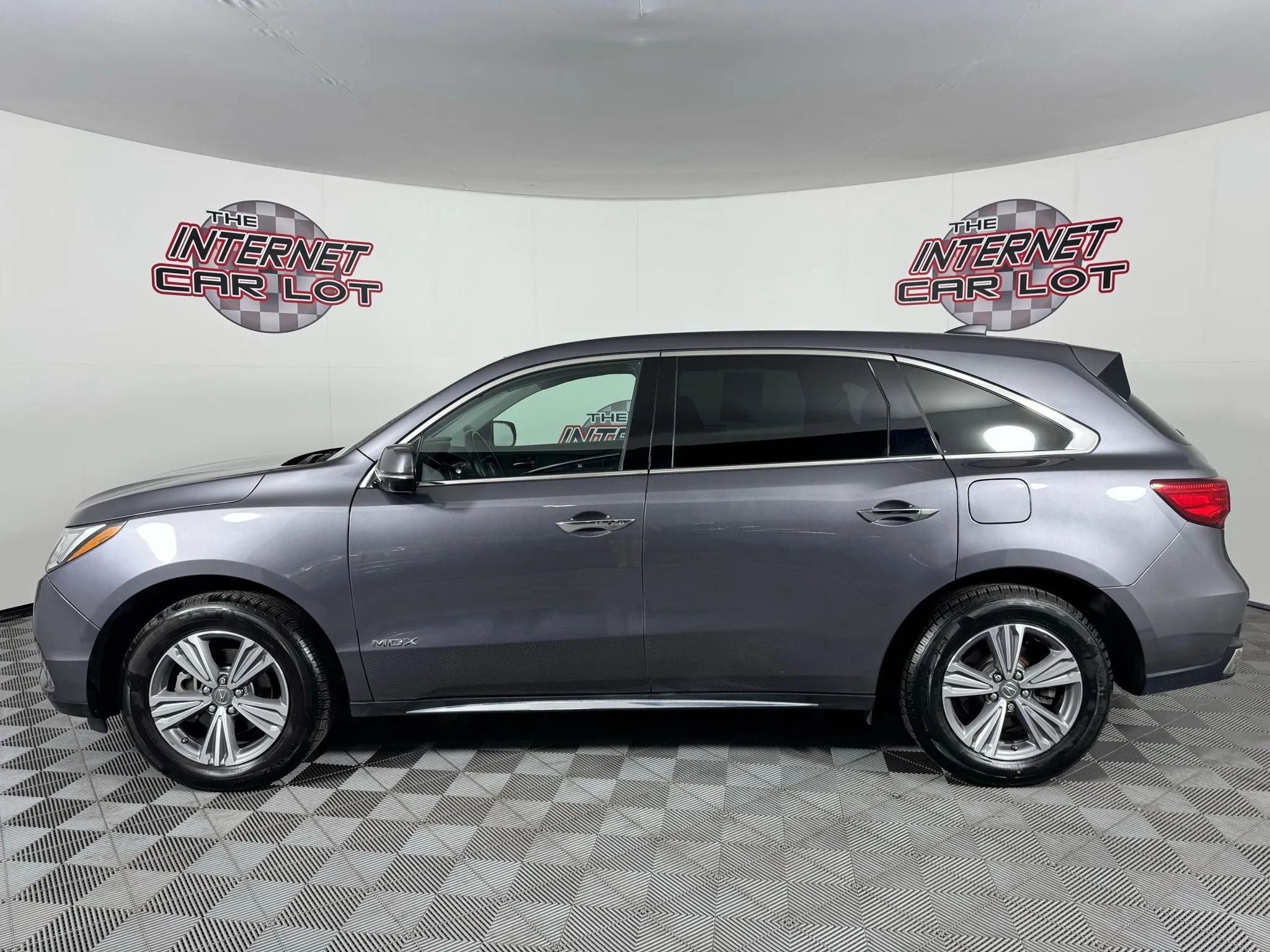 Used 2020 Acura MDX SH-AWD image 4