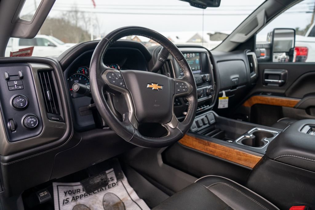 Used 2019 Chevrolet Silverado 2500 High Country w/ Duramax Plus Package image 24