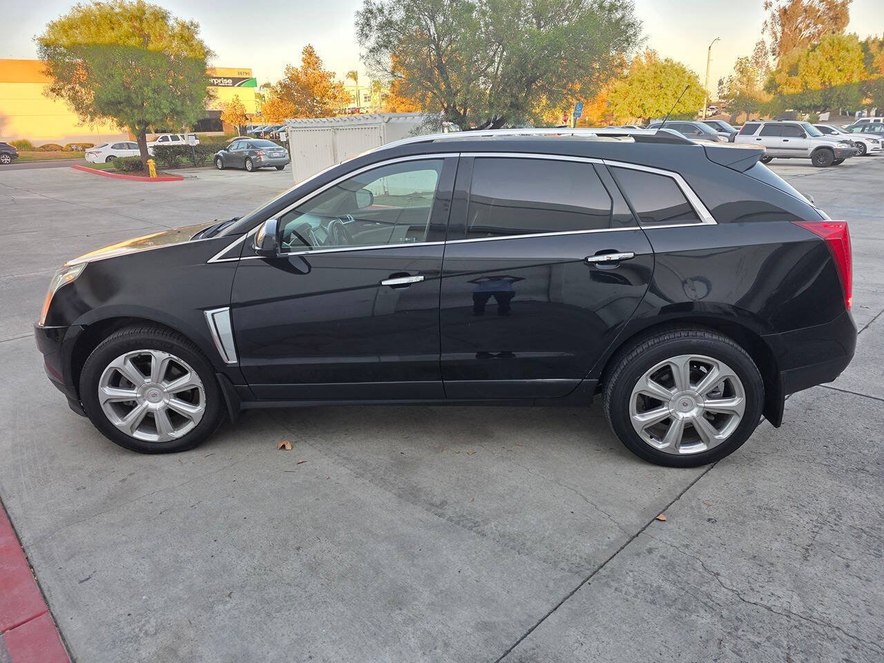 Used 2016 Cadillac SRX Performance w/ Driver Awareness Package FWD image 2