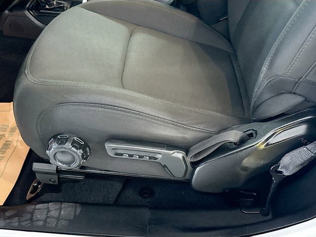 Used 2018 Jeep Wrangler Sport image 19