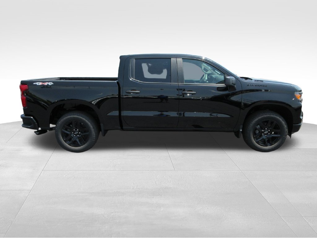 New 2026 Chevrolet Silverado 1500 Custom w/ Turbomax Blackout Package AWD/4WD image 6