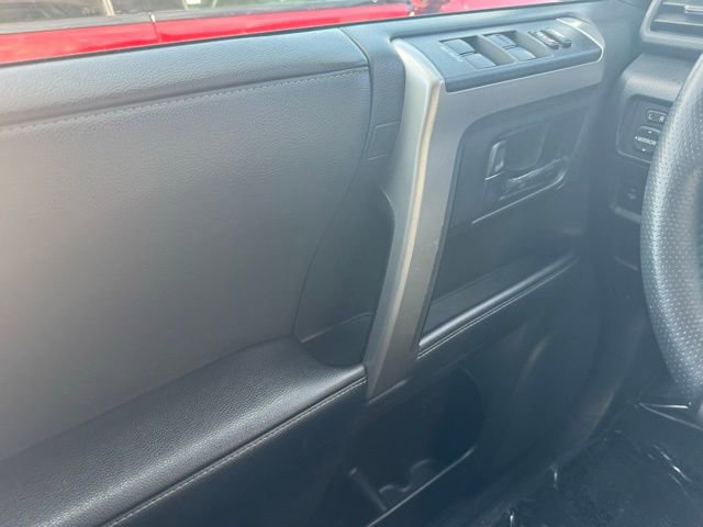 Certified 2020 Toyota 4Runner SR5 Premium AWD/4WD image 29