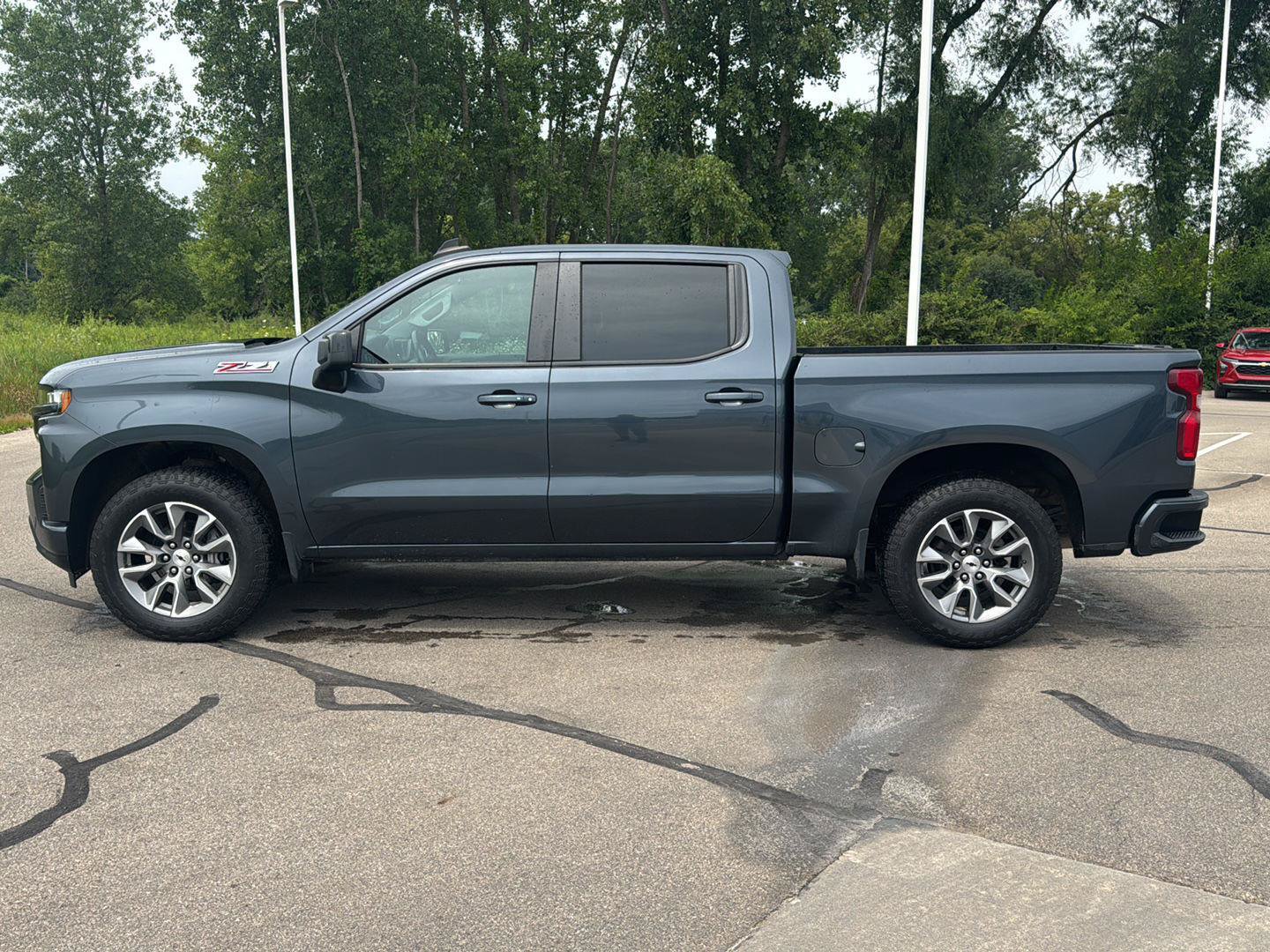 Used 2020 Chevrolet Silverado 1500 RST AWD/4WD image 2