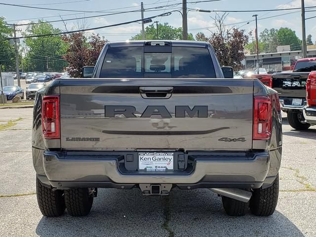 New 2026 RAM 3500 Laramie w/ Night Edition AWD/4WD image 4