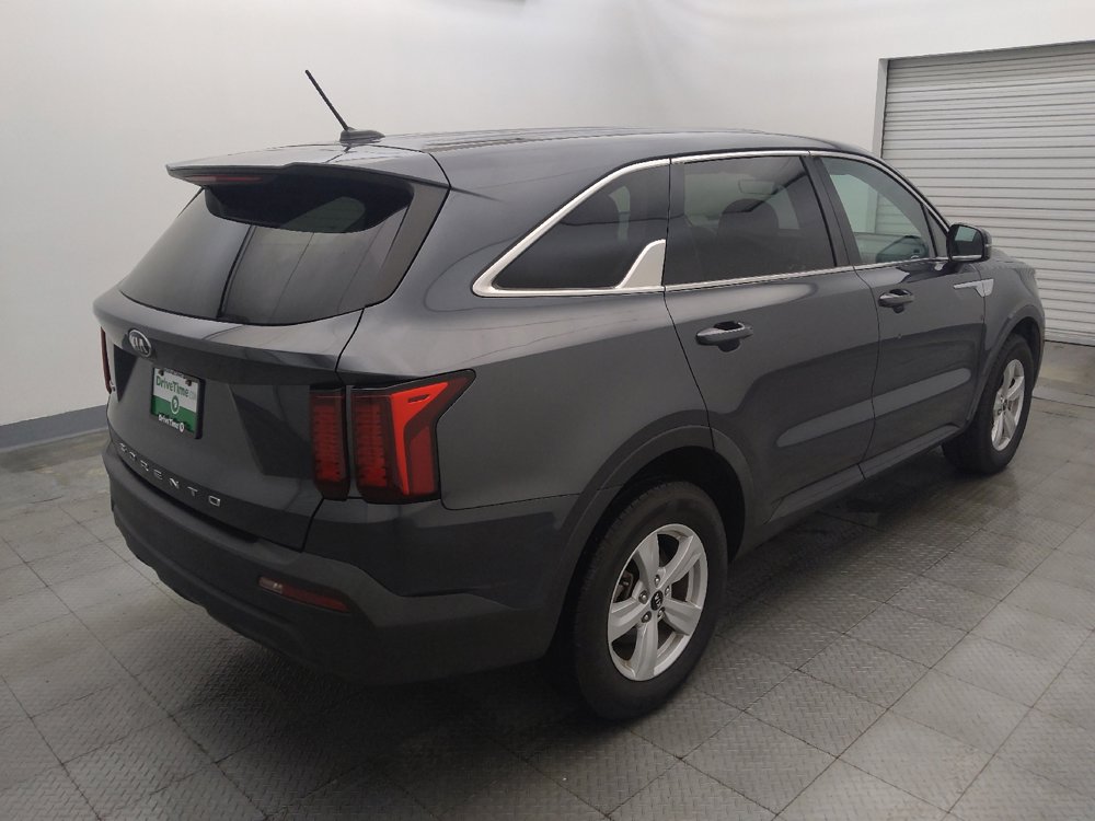 Used 2021 Kia Sorento LX AWD/4WD image 9
