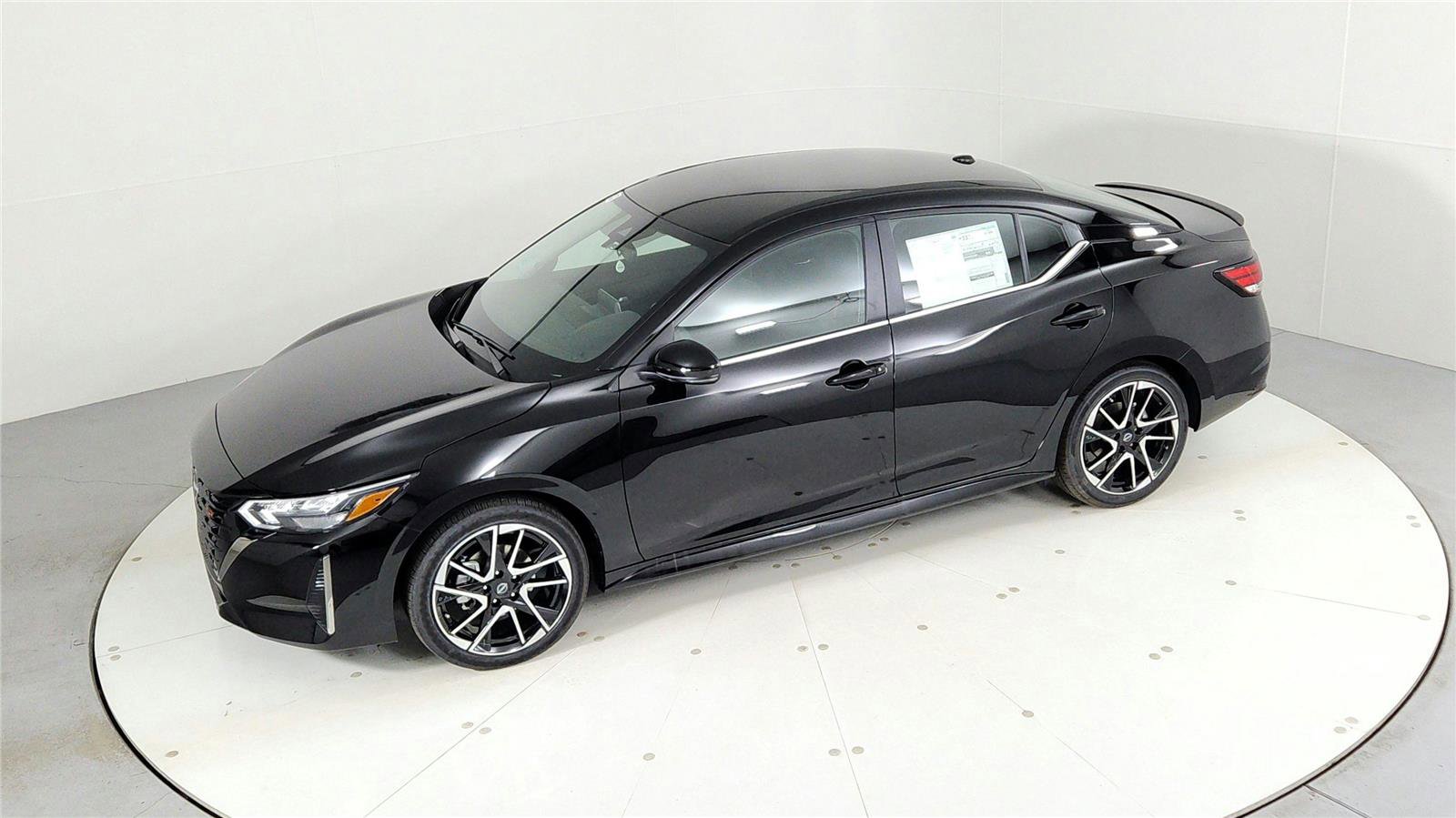 Used 2024 Nissan Sentra SR w/ Trunk Package FWD image 44