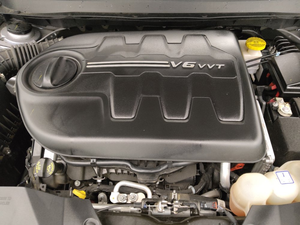 Used 2021 Jeep Cherokee Latitude Lux w/ Sun & Sound Group image 30