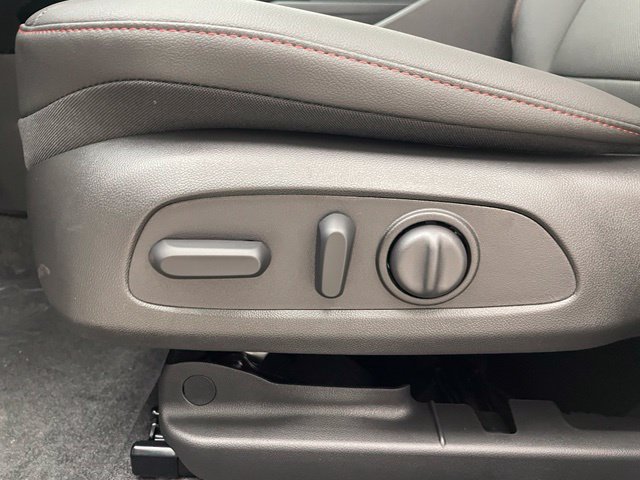 New 2026 Chevrolet Trax RS w/ Sunroof Package FWD image 10