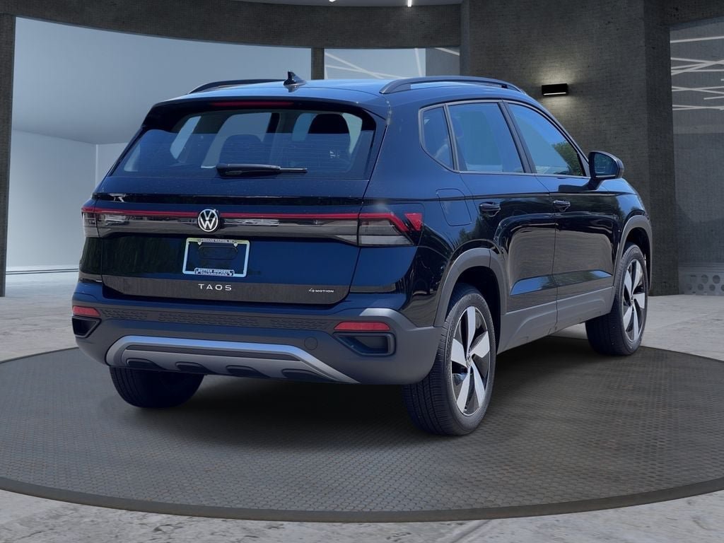 Used 2025 Volkswagen Taos S AWD/4WD image 4