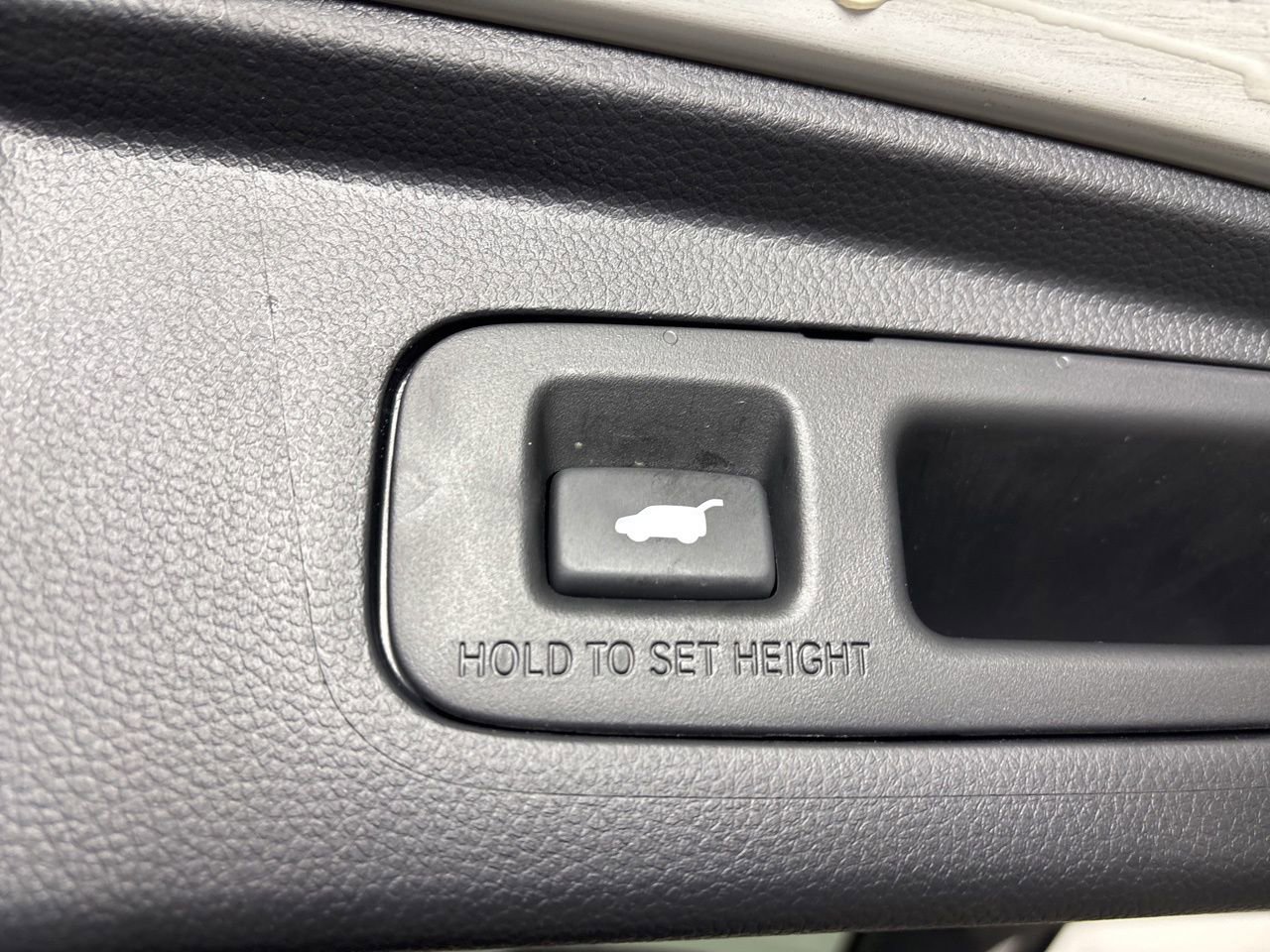 Used 2024 Honda CR-V EX-L image 24